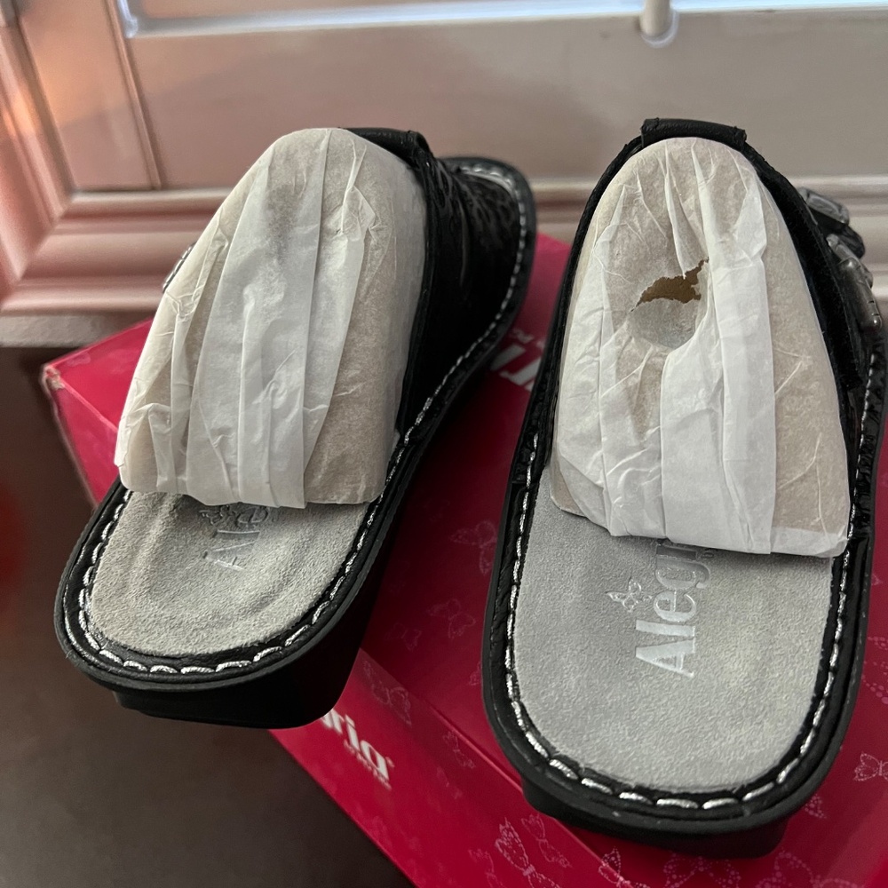Algeria Viera Ivalace Black Sandals - Picture 4 of 6